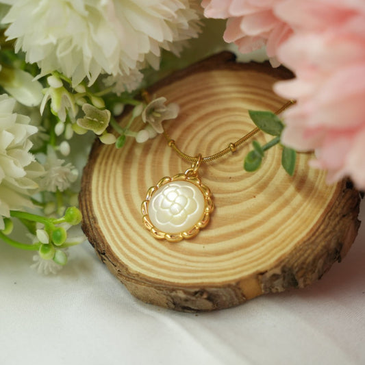 Necklace - White Flower Stone